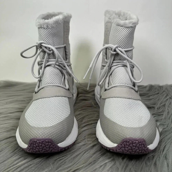 The North Face Womens Size 7 Gray Insulated Snow Boot - Picture 3 of 10